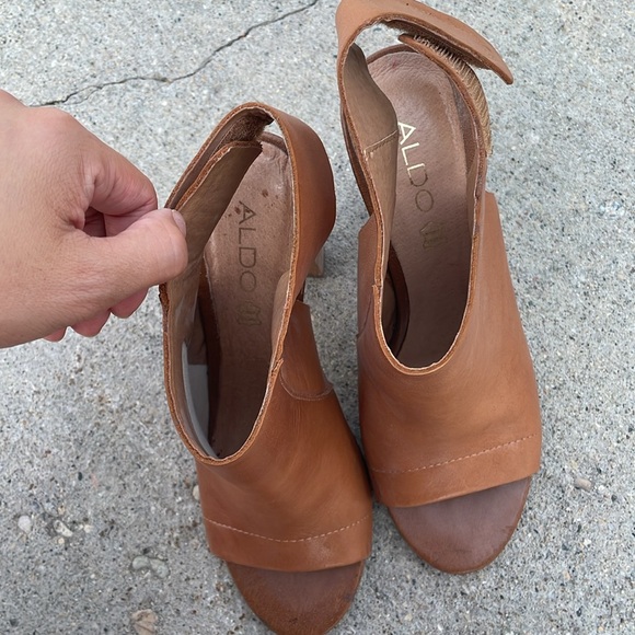 Heels - Picture 2 of 3